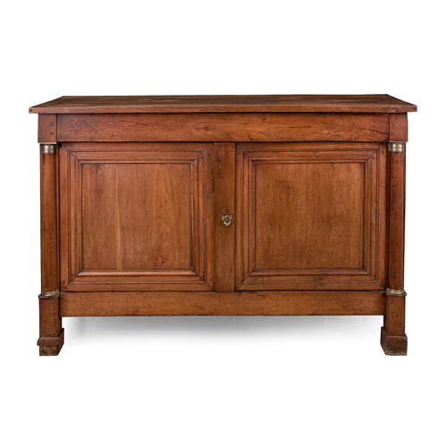 Sub.:6 - Lote: 260 - Artesa en madera de roble a modo de cómoda, S. XIX. Tapa superior abatible.